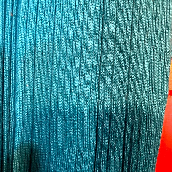 WHBM Deep Turquoise Top - Picture 2 of 4